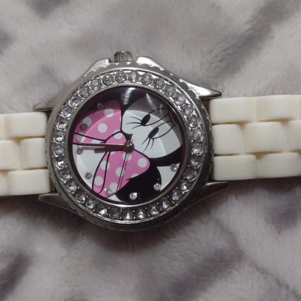 Minnie mouse watch